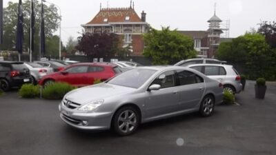 Peugeot 607