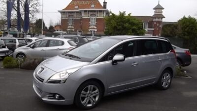 Peugeot 5008 7 PLACES