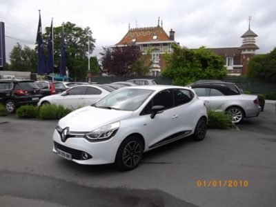 Renault CLIO IV d'occasion (10/2015) disponible à Villeneuve d'Ascq