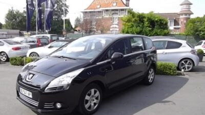 Peugeot 5008 7 PLACES