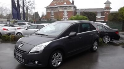 Peugeot 5008 7 PLACES